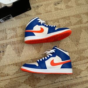 Nike Air Jordan 1 Mid sneakers